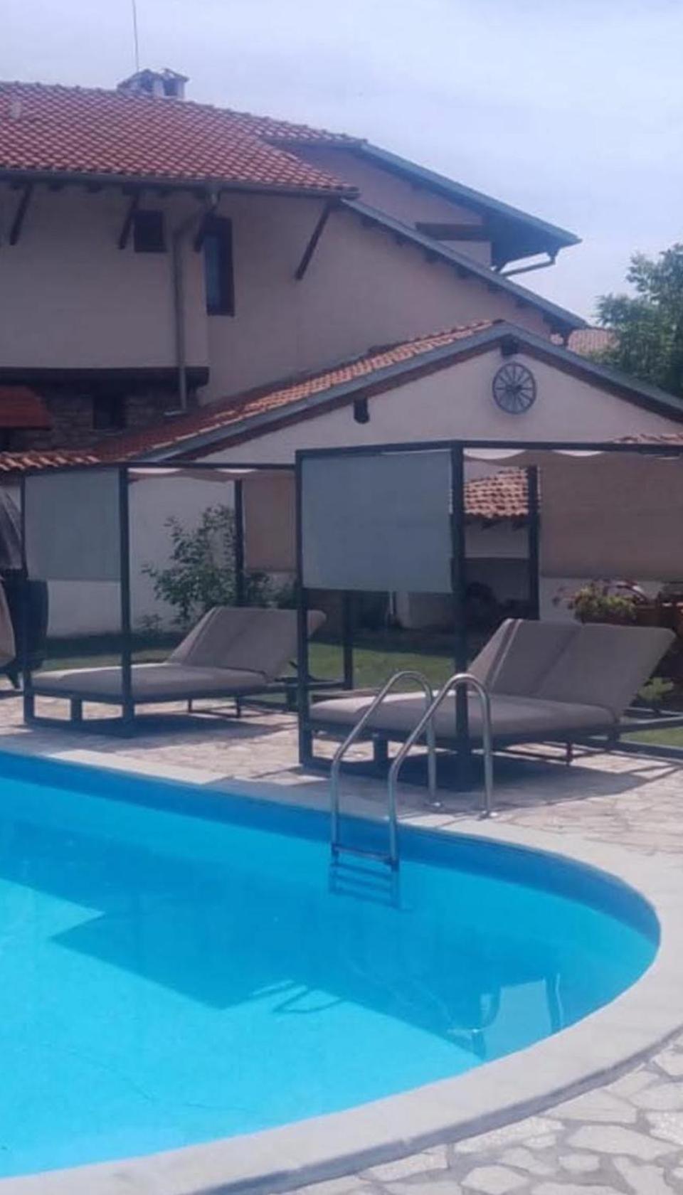 Angliiska Vila อาร์บานาซิ ภายนอก รูปภาพ