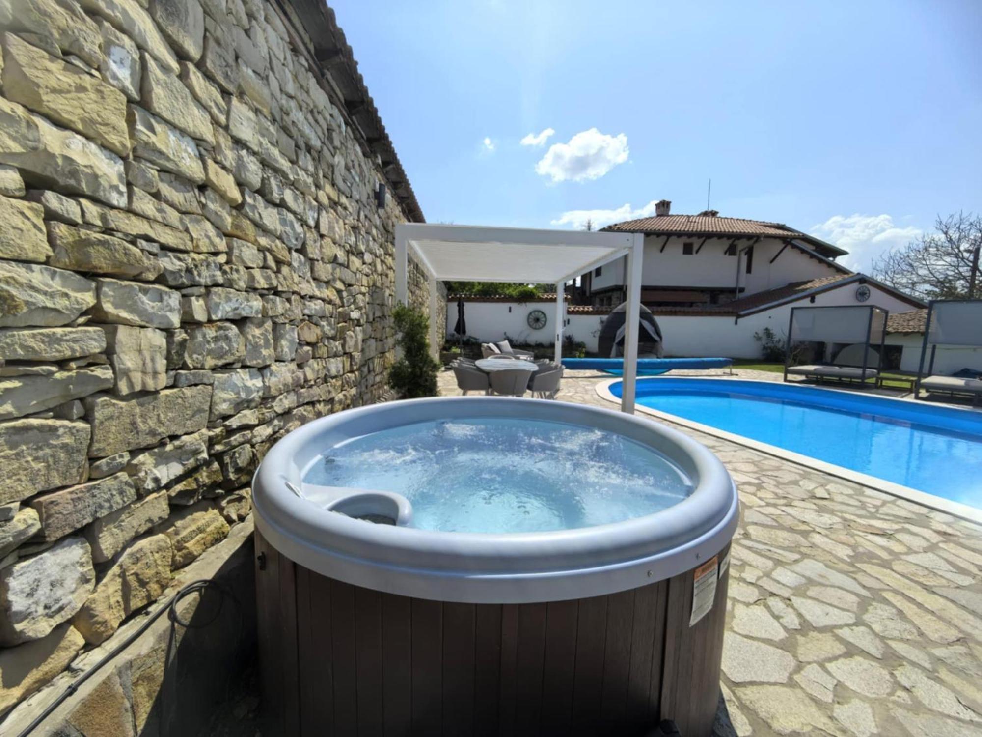 Angliiska Vila อาร์บานาซิ ภายนอก รูปภาพ