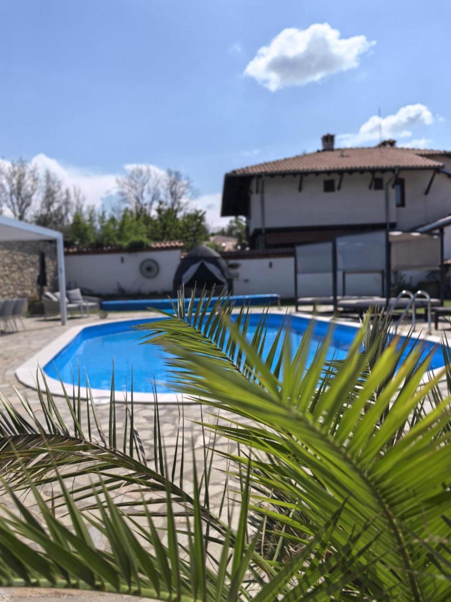 Angliiska Vila อาร์บานาซิ ภายนอก รูปภาพ